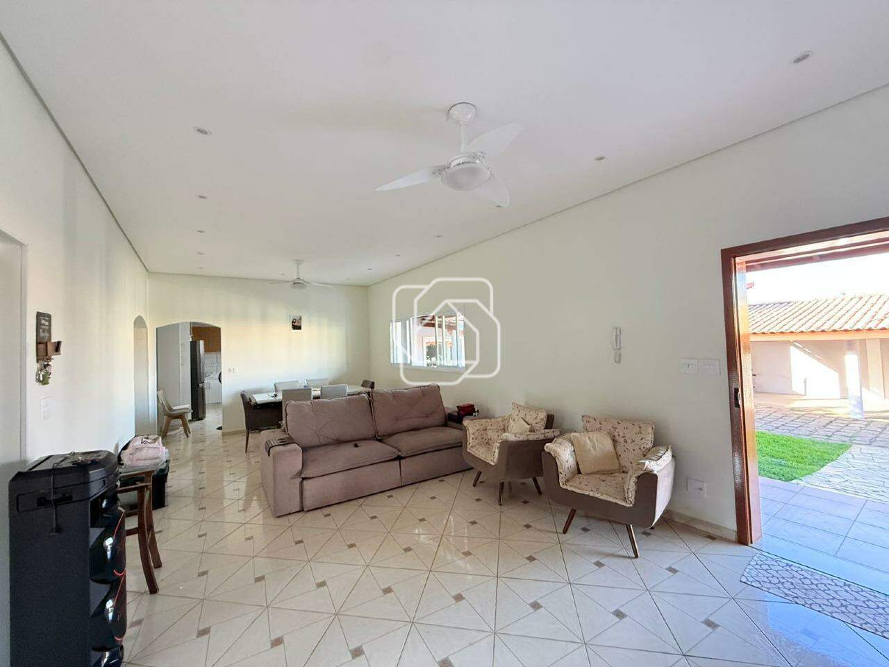 Casa de Condomínio à venda em Itu - SP - Condomínio Santa Inês: Sala de estar