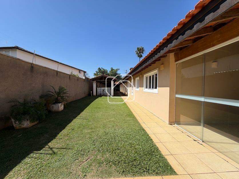 Casa de Condomínio à venda em Indaiatuba - SP - Vale das Laranjeiras: Área externa