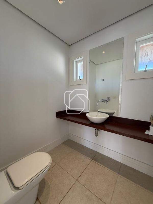 Casa de Condomínio à venda em Indaiatuba - SP - Vale das Laranjeiras: Lavabo