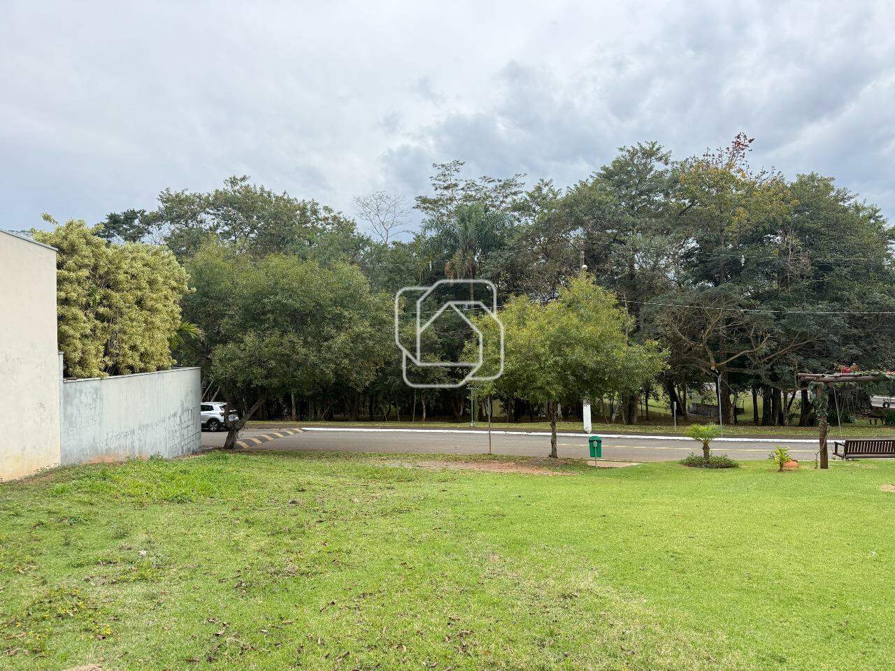 Terreno à venda em Indaiatuba - SP - Jardim dos Lagos: Visão geral do terreno