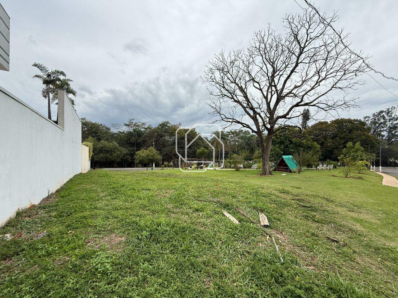 Terreno à venda em Indaiatuba - SP - Jardim dos Lagos: Visão geral do terreno