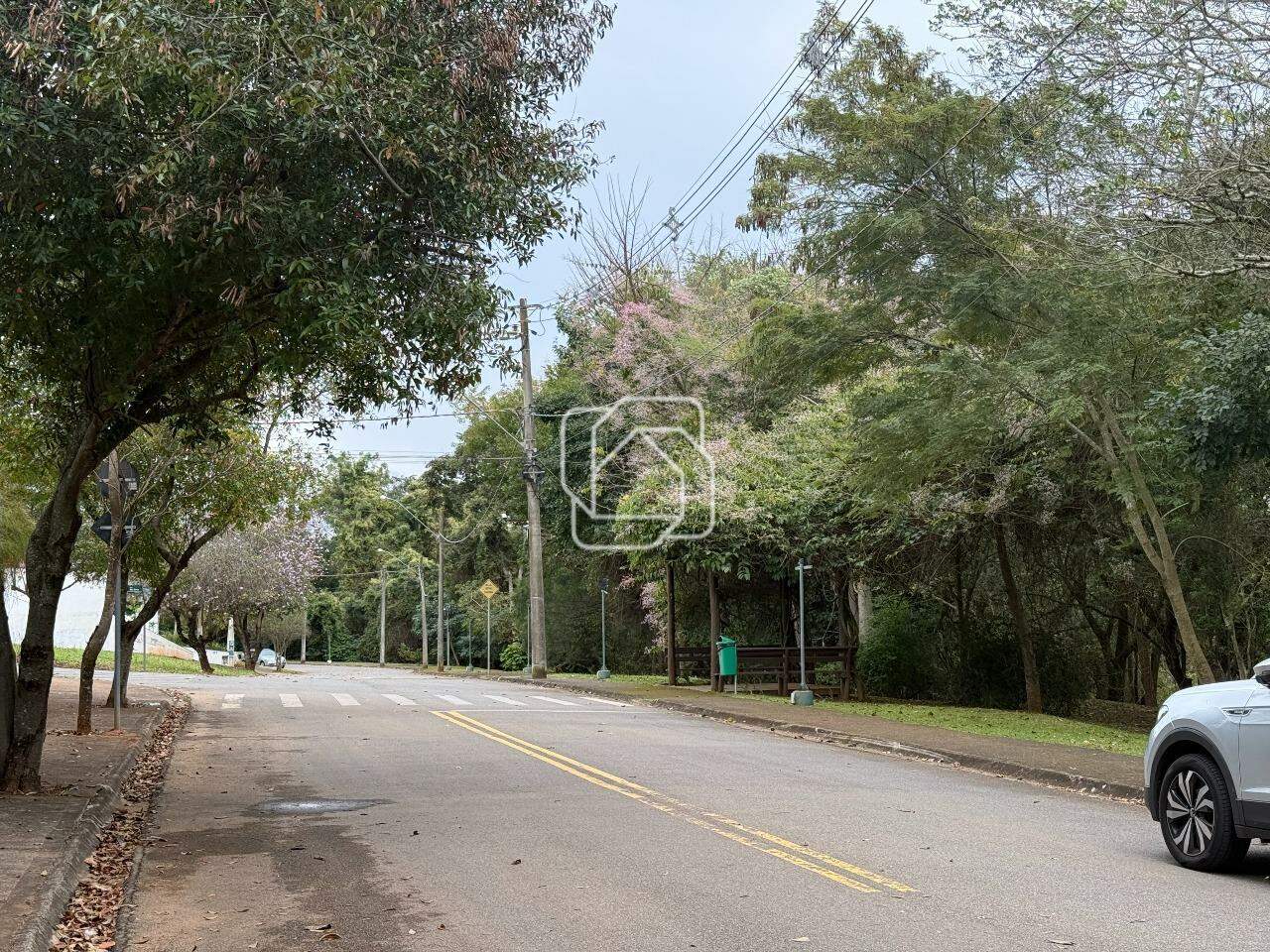 Terreno à venda em Indaiatuba - SP - Jardim dos Lagos: Rua do terreno