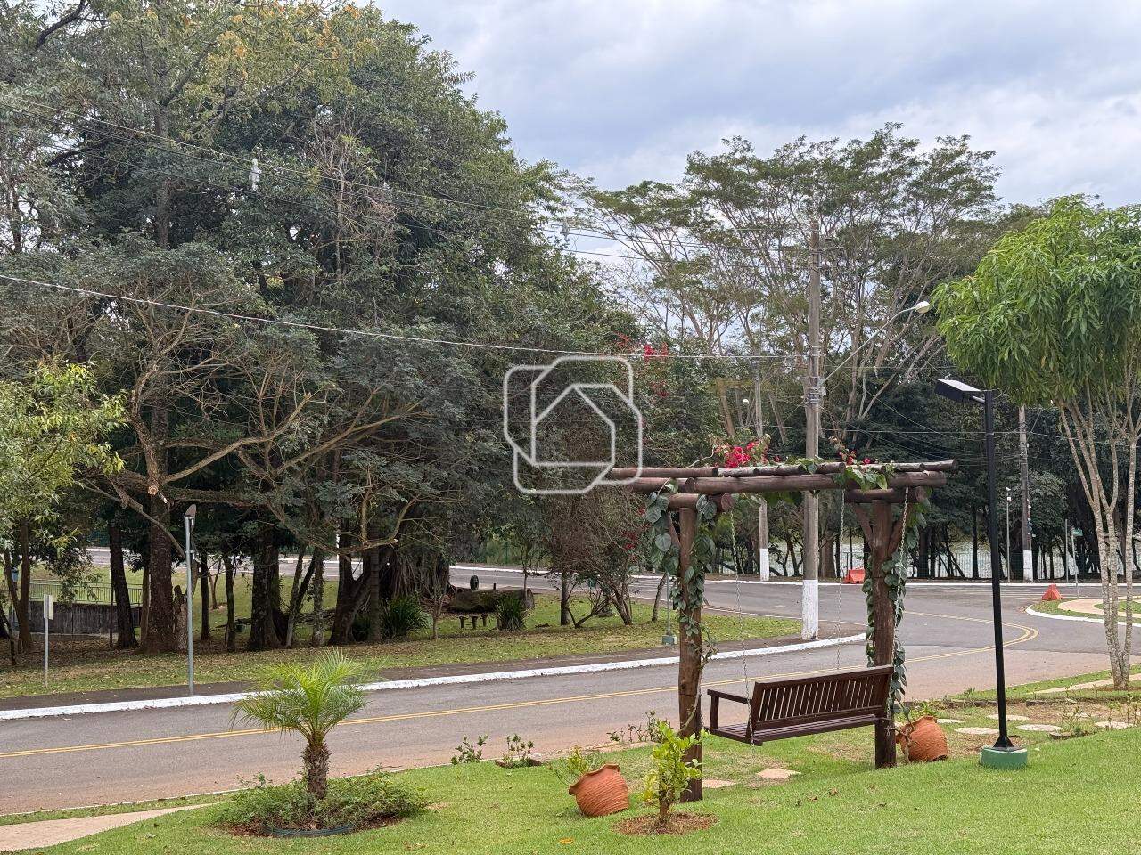 Terreno à venda em Indaiatuba - SP - Jardim dos Lagos: Visão geral do terreno