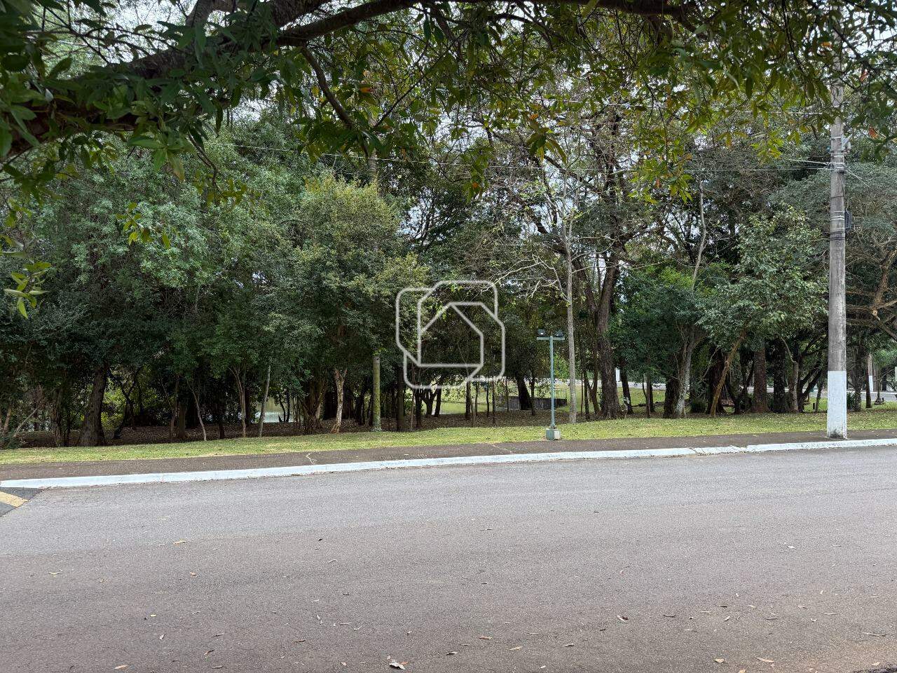 Terreno à venda em Indaiatuba - SP - Jardim dos Lagos: Visão geral do terreno
