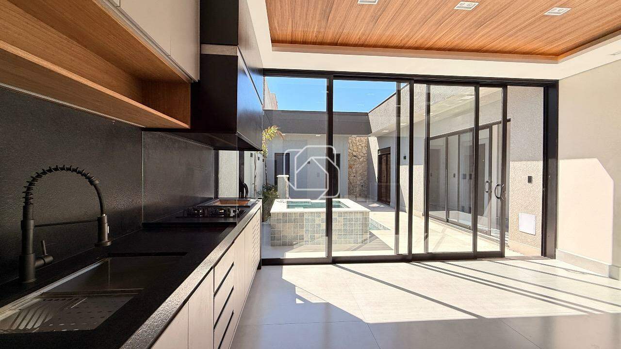 Casa de Condomínio à venda em Indaiatuba - SP - Residencial London Park: Área gourmet
