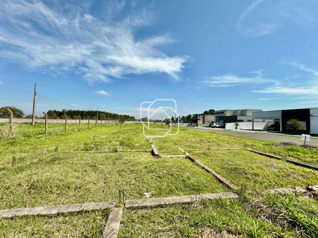 Terreno à venda em Salto - SP - Condomínio Fazenda Palmeiras Imperiais: Visão geral do terreno