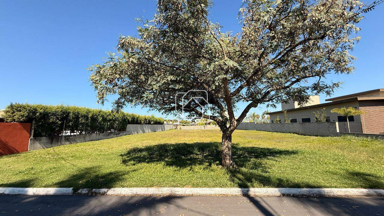 Terreno à venda em Itu - SP - Parque Village Castelo: Visão geral do terreno