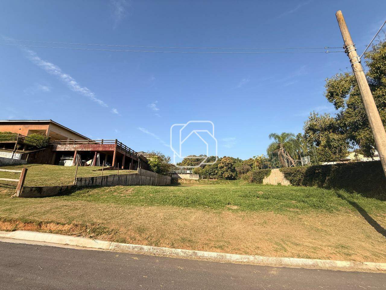 Terreno à venda em Itu - SP - Parque Village Castelo: Visão geral do terreno