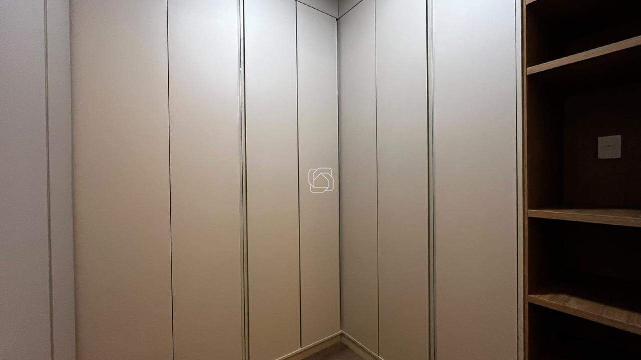 Casa de Condomínio para aluguel em Salto - SP - Residencial Central Parque: Closet Suíte Master