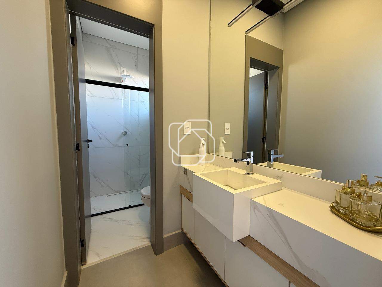 Casa para aluguel em Indaiatuba - SP - Reserva Petrus: Banheiro