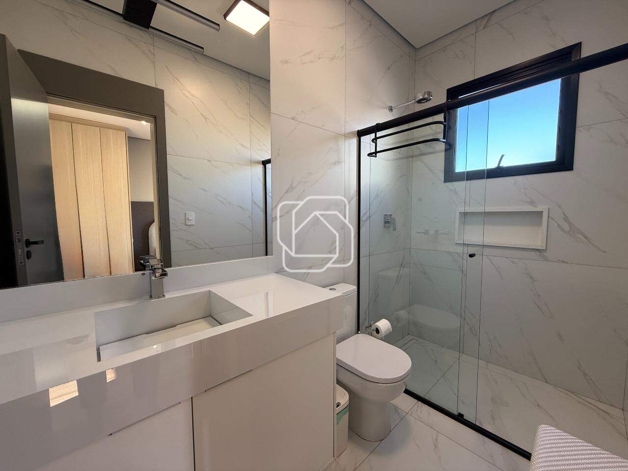 Casa para aluguel em Indaiatuba - SP - Reserva Petrus: Banheiro