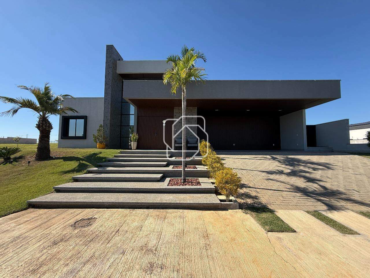 Casa para aluguel em Indaiatuba - SP - Reserva Petrus: Fachada