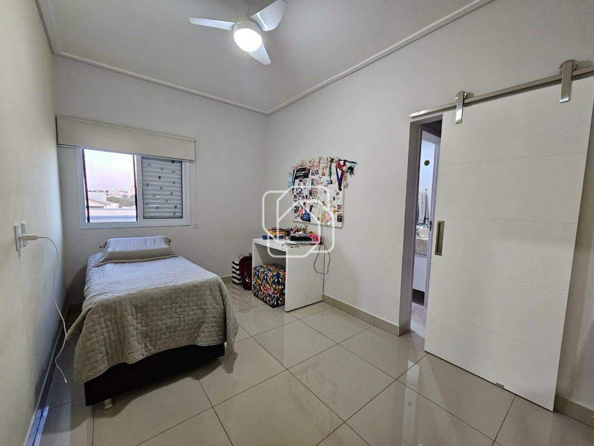 Casa à venda em Salto - SP - Village Moutonnée: Quarto