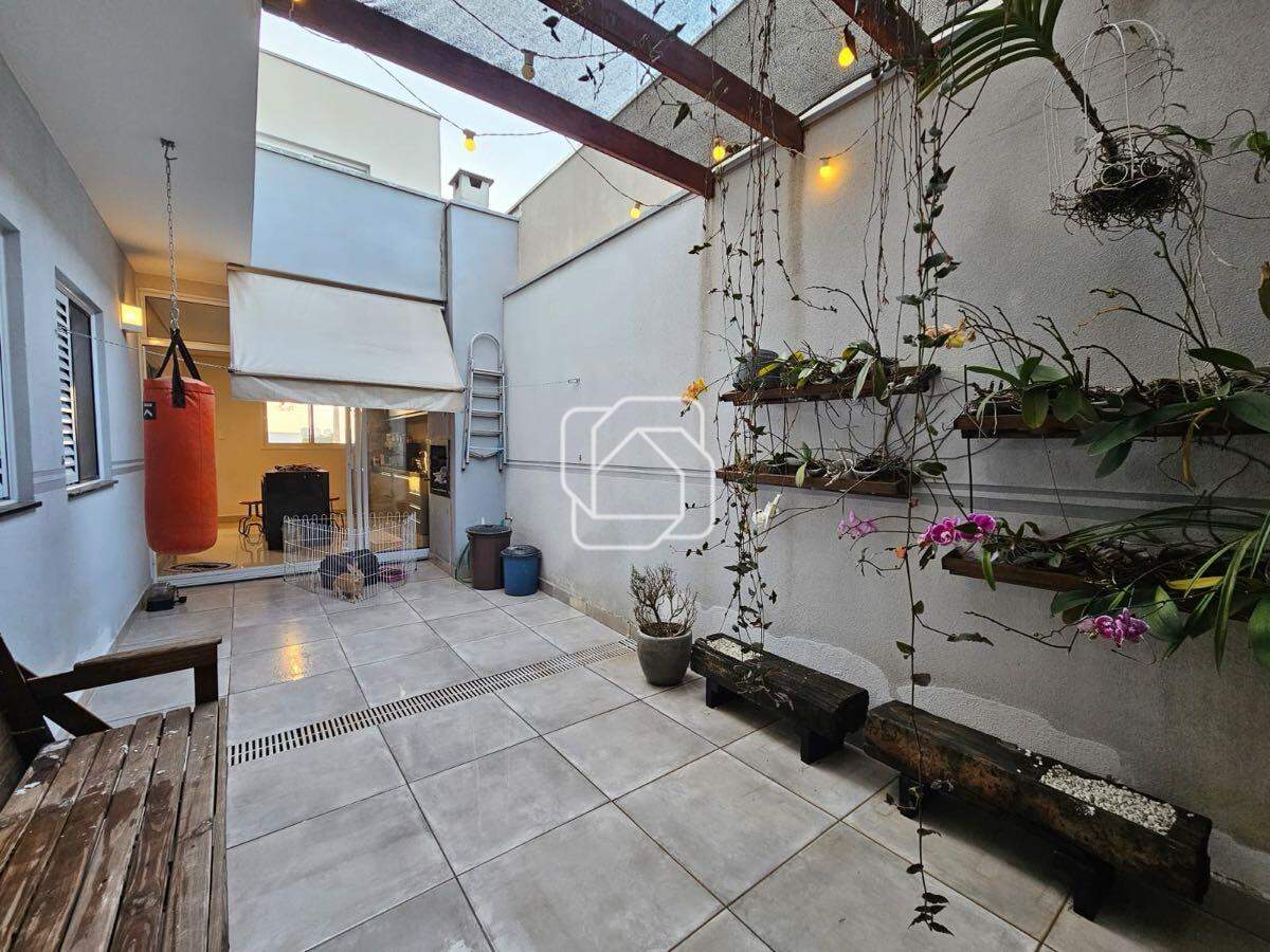 Casa à venda em Salto - SP - Village Moutonnée: Área externa