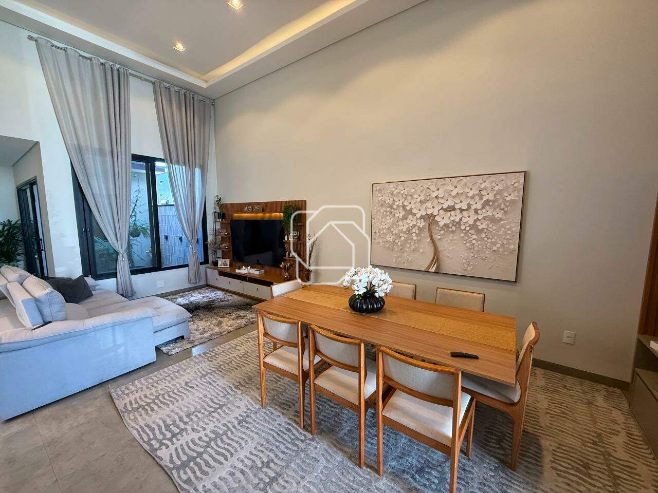 Casa à venda em Salto - SP - Residencial Costa das Areias II: Salas integradas
