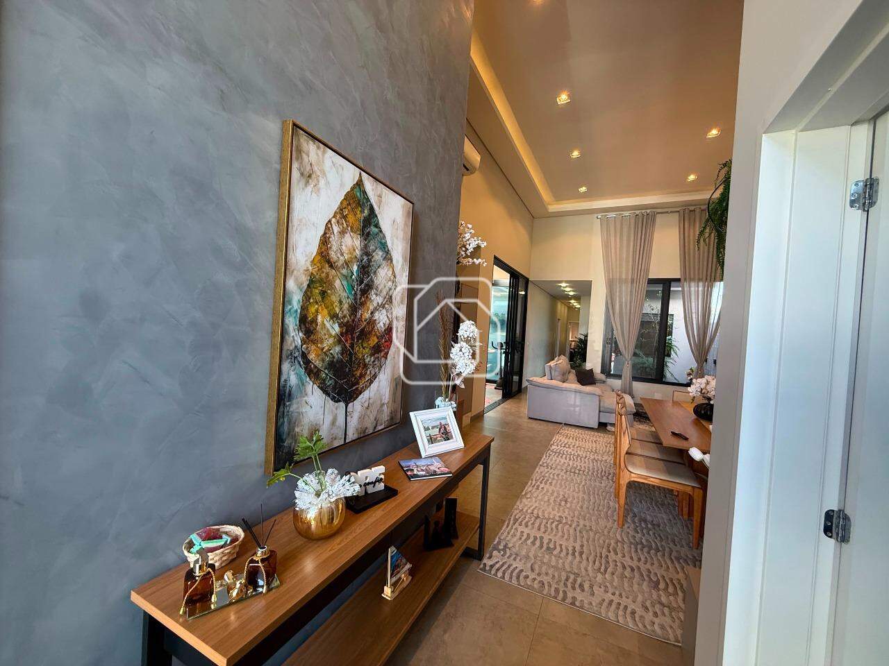 Casa à venda em Salto - SP - Residencial Costa das Areias II: Hall