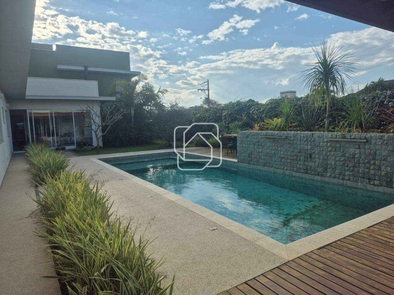 Casa de Condomínio à venda em Salto - SP - Terras de Mont Serrat: Área da piscina