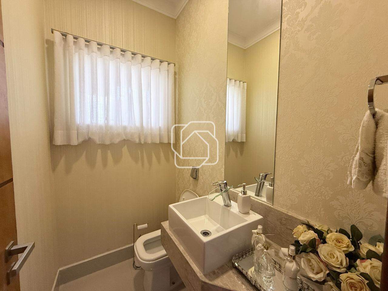 Casa de Condomínio à venda em Salto - SP - Residencial Primavera II: Lavabo