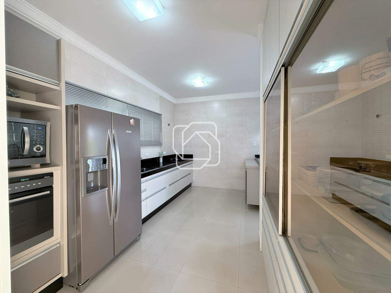 Casa de Condomínio à venda em Salto - SP - Residencial Primavera II: Cozinha