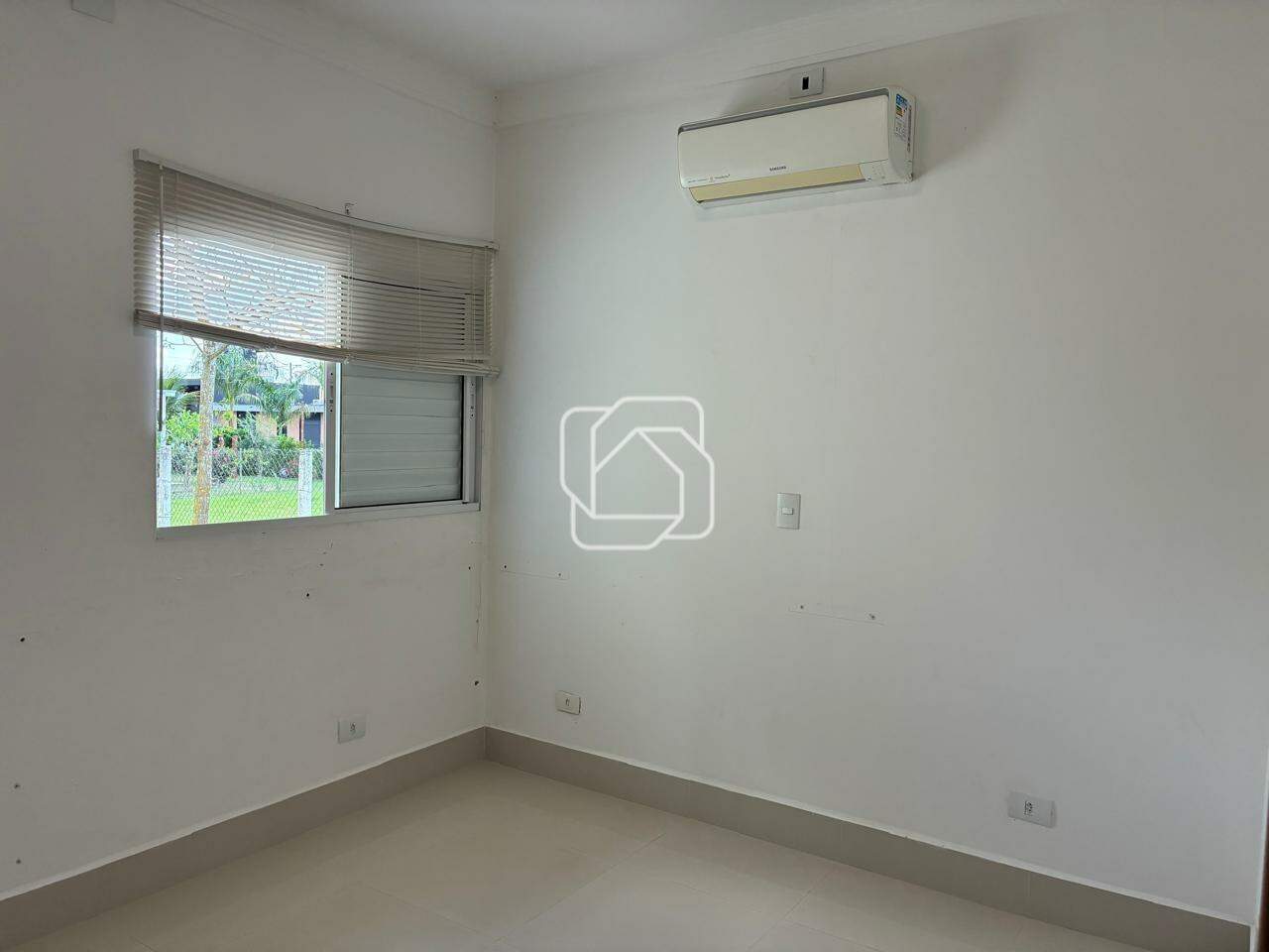 Casa de Condomínio à venda em Salto - SP - Residencial Primavera II: Quarto