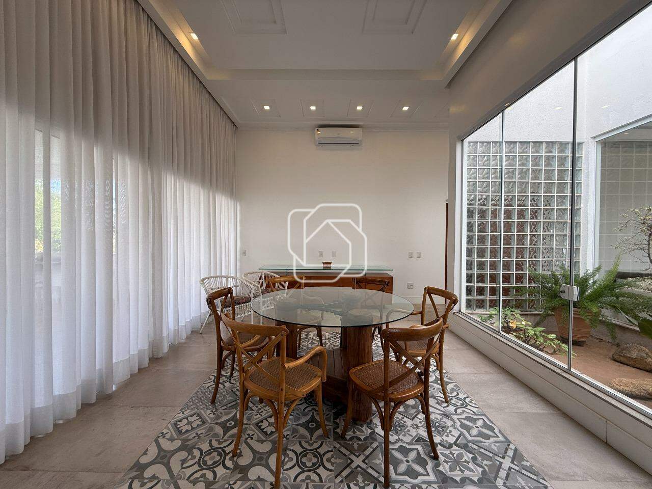 Casa de Condomínio à venda em Indaiatuba - SP - Jardim Quintas da Terracota: Sala de jantar