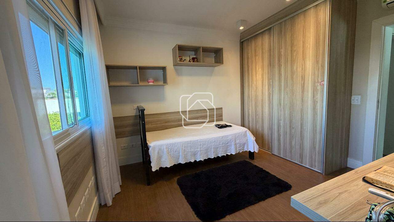 Casa de Condomínio à venda em Salto - SP - Terras de Mont Serrat: Quarto
