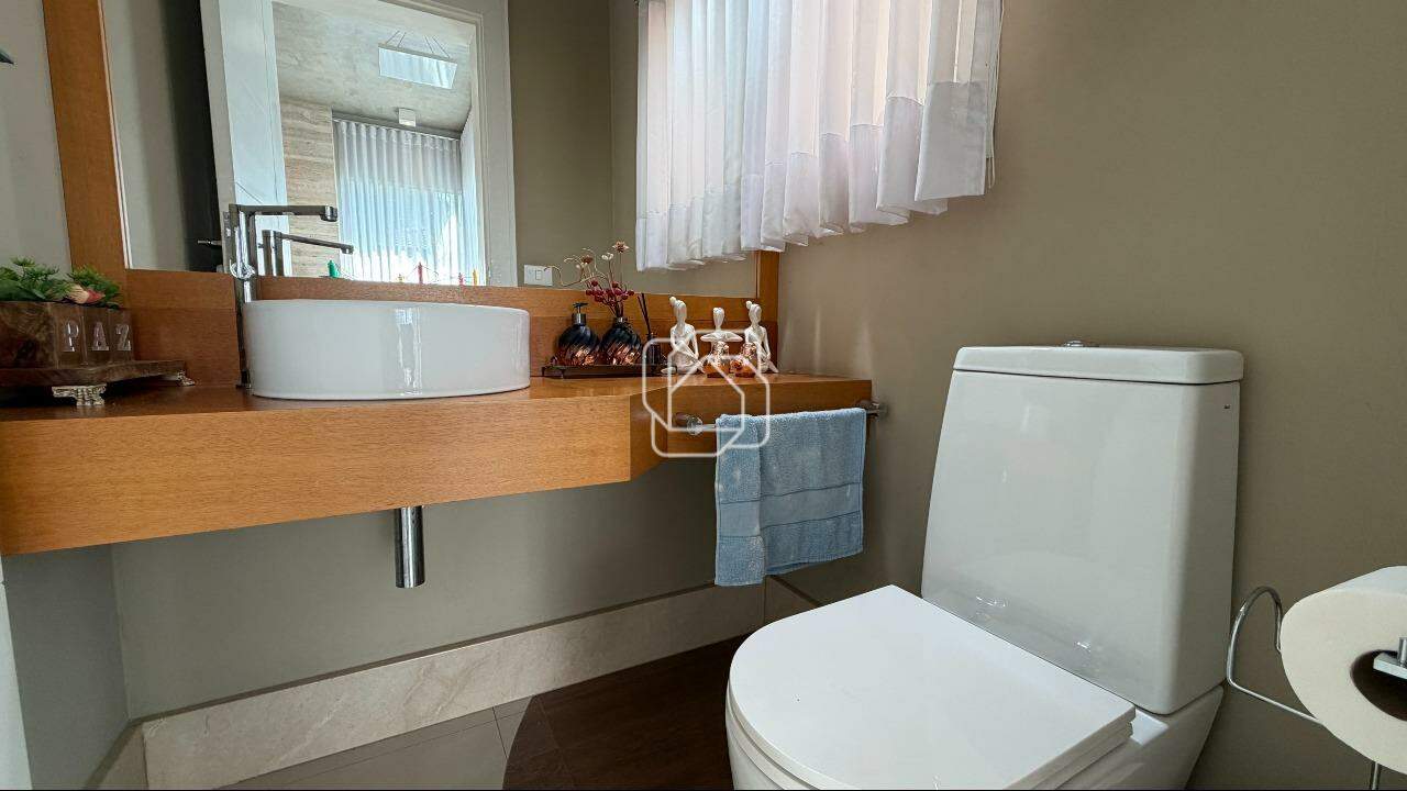 Casa de Condomínio à venda em Salto - SP - Terras de Mont Serrat: Lavabo