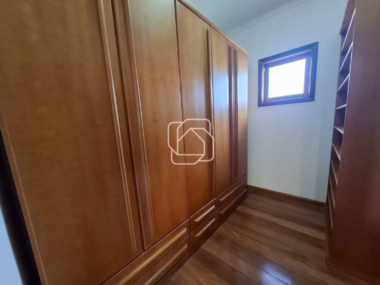 Casa de Condomínio à venda em Indaiatuba - SP - Villa Borghese: Closet