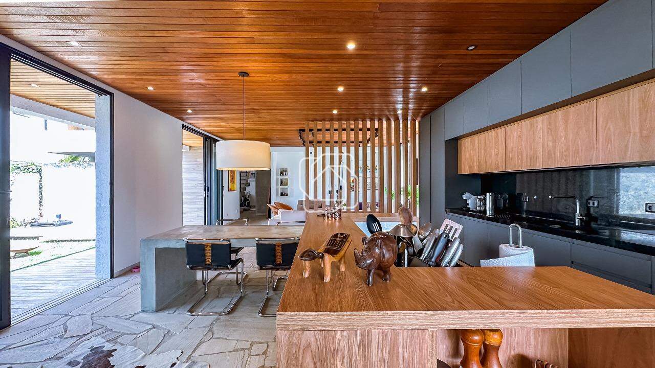 Casa de Condomínio à venda em Indaiatuba - SP - Parque Villa dos Pinheiros: Cozinha