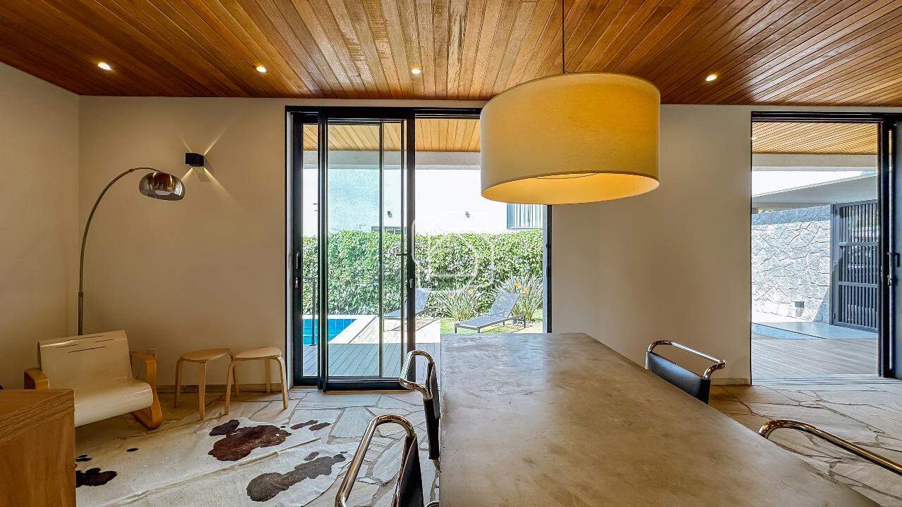 Casa de Condomínio à venda em Indaiatuba - SP - Parque Villa dos Pinheiros: Sala de jantar