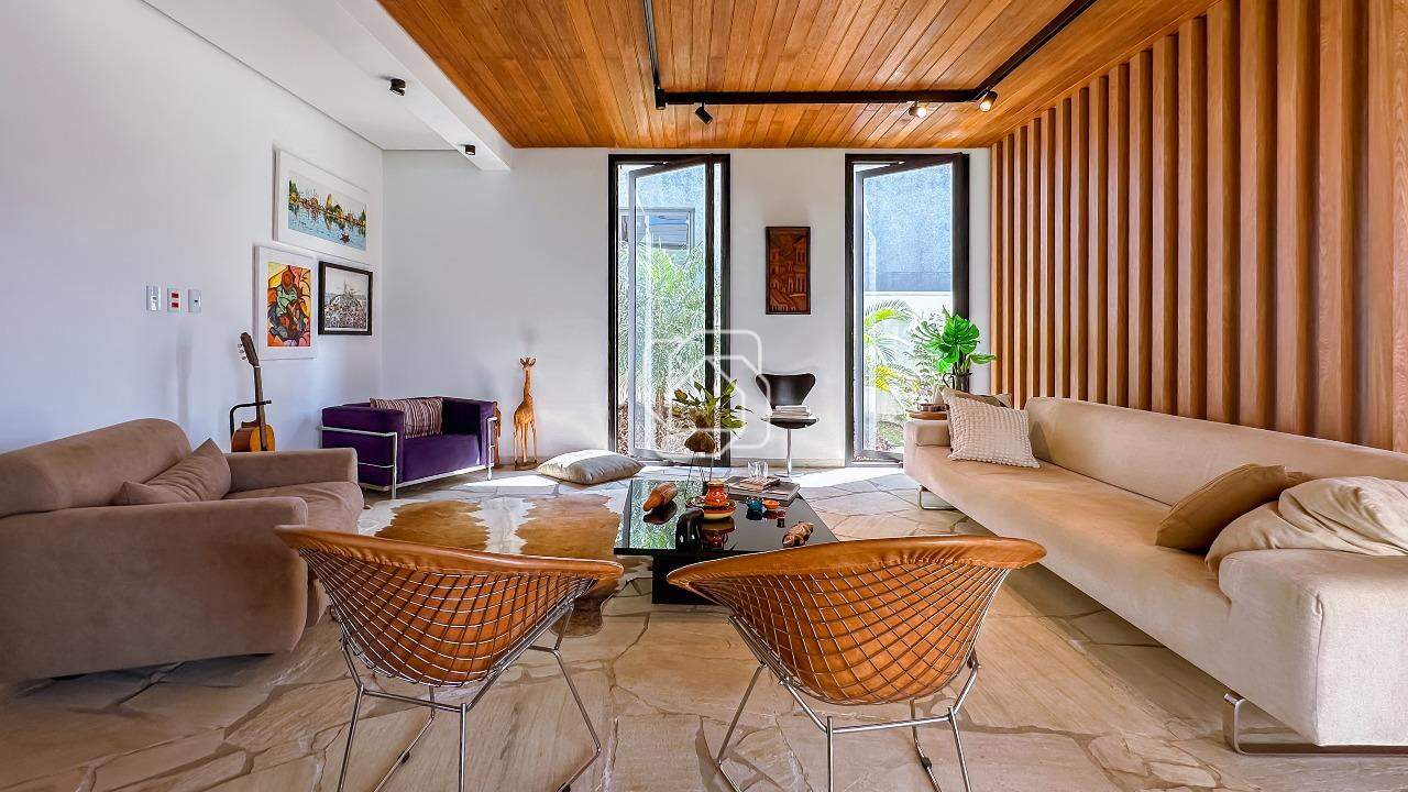 Casa de Condomínio à venda em Indaiatuba - SP - Parque Villa dos Pinheiros: Sala de estar