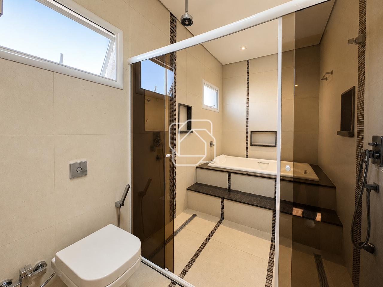 Casa de Condomínio para aluguel em Indaiatuba - SP - Jardim Vila Paradiso: Banheiro Suite Master