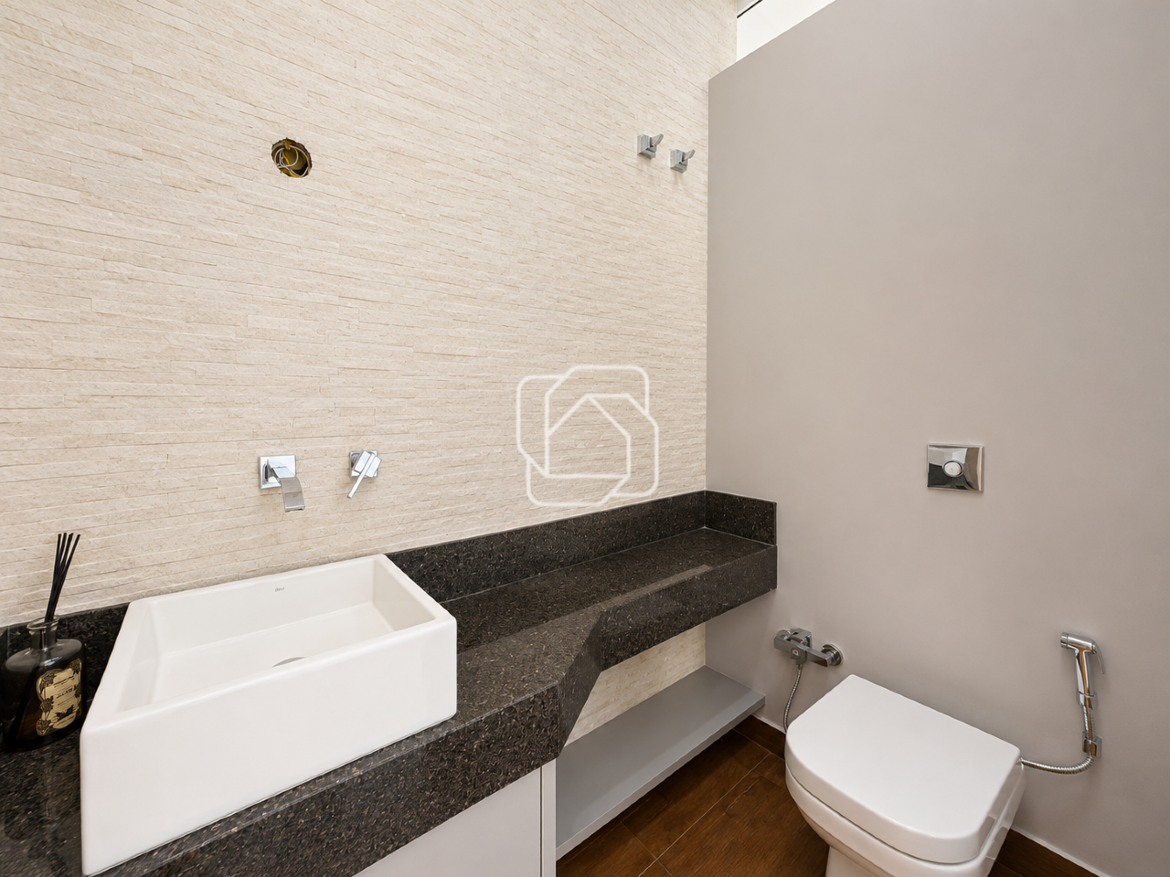 Casa de Condomínio para aluguel em Indaiatuba - SP - Jardim Vila Paradiso: Lavabo