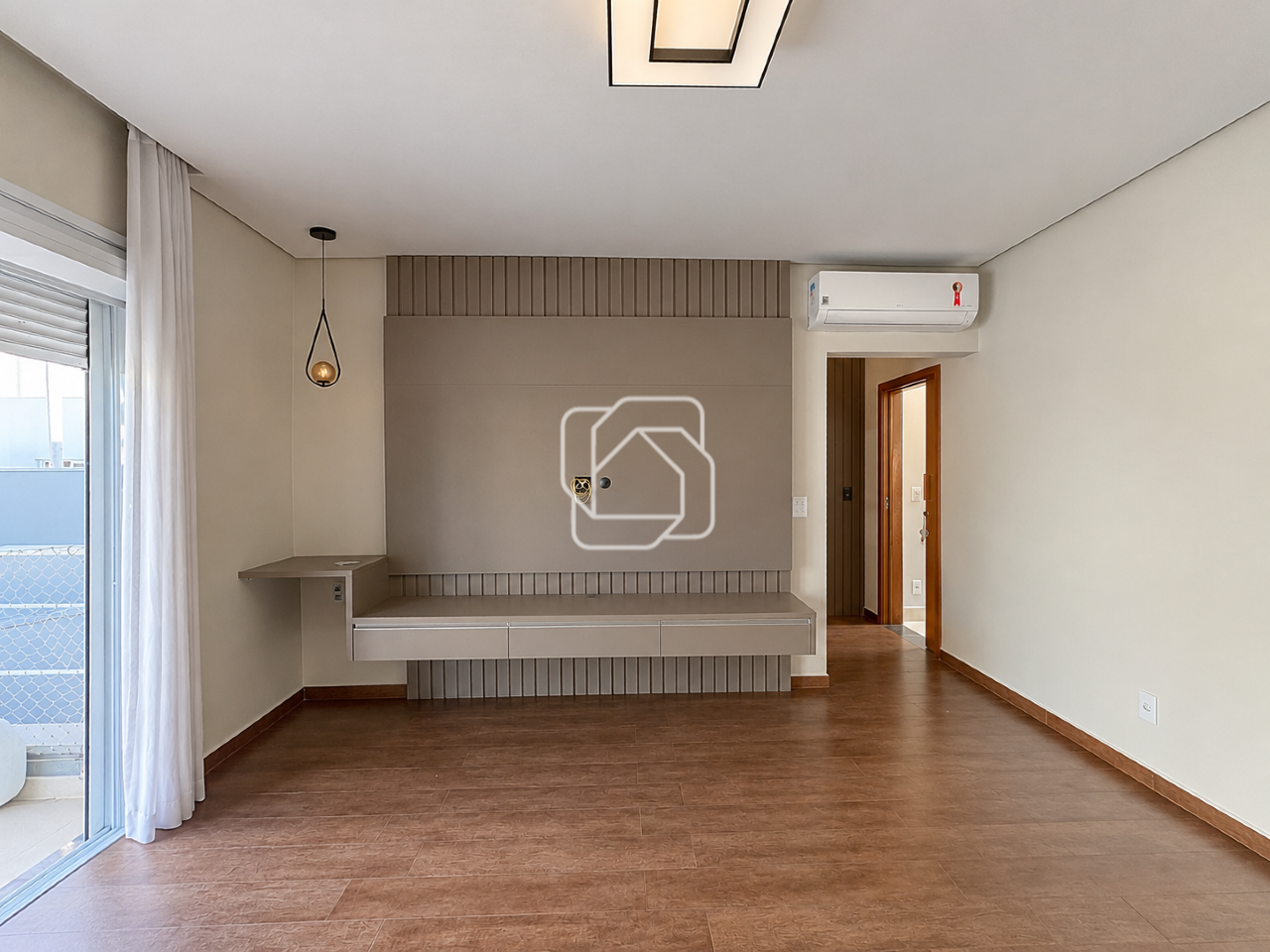 Casa de Condomínio para aluguel em Indaiatuba - SP - Jardim Vila Paradiso: Suite Master