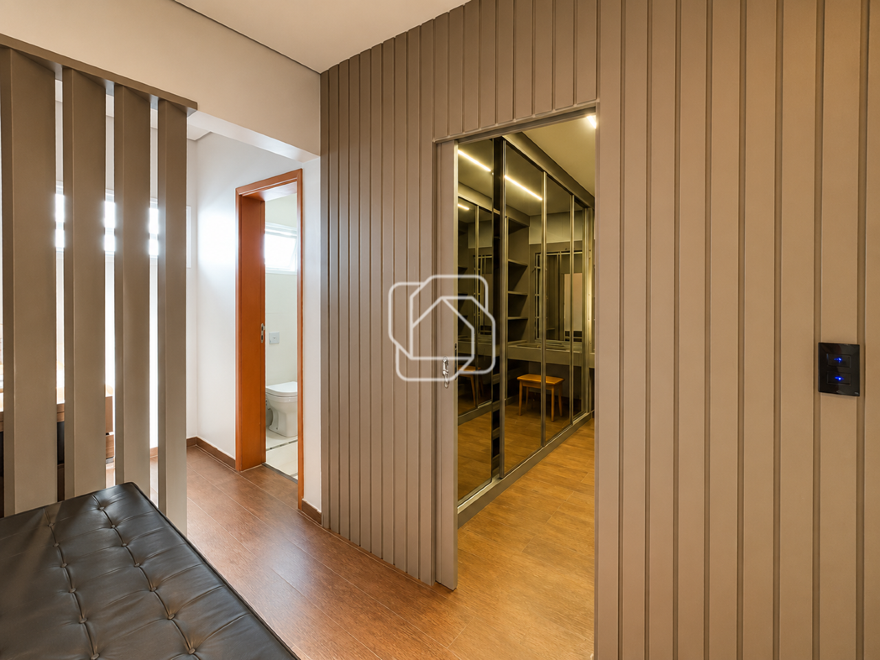 Casa de Condomínio para aluguel em Indaiatuba - SP - Jardim Vila Paradiso: Banheiro Suite Master