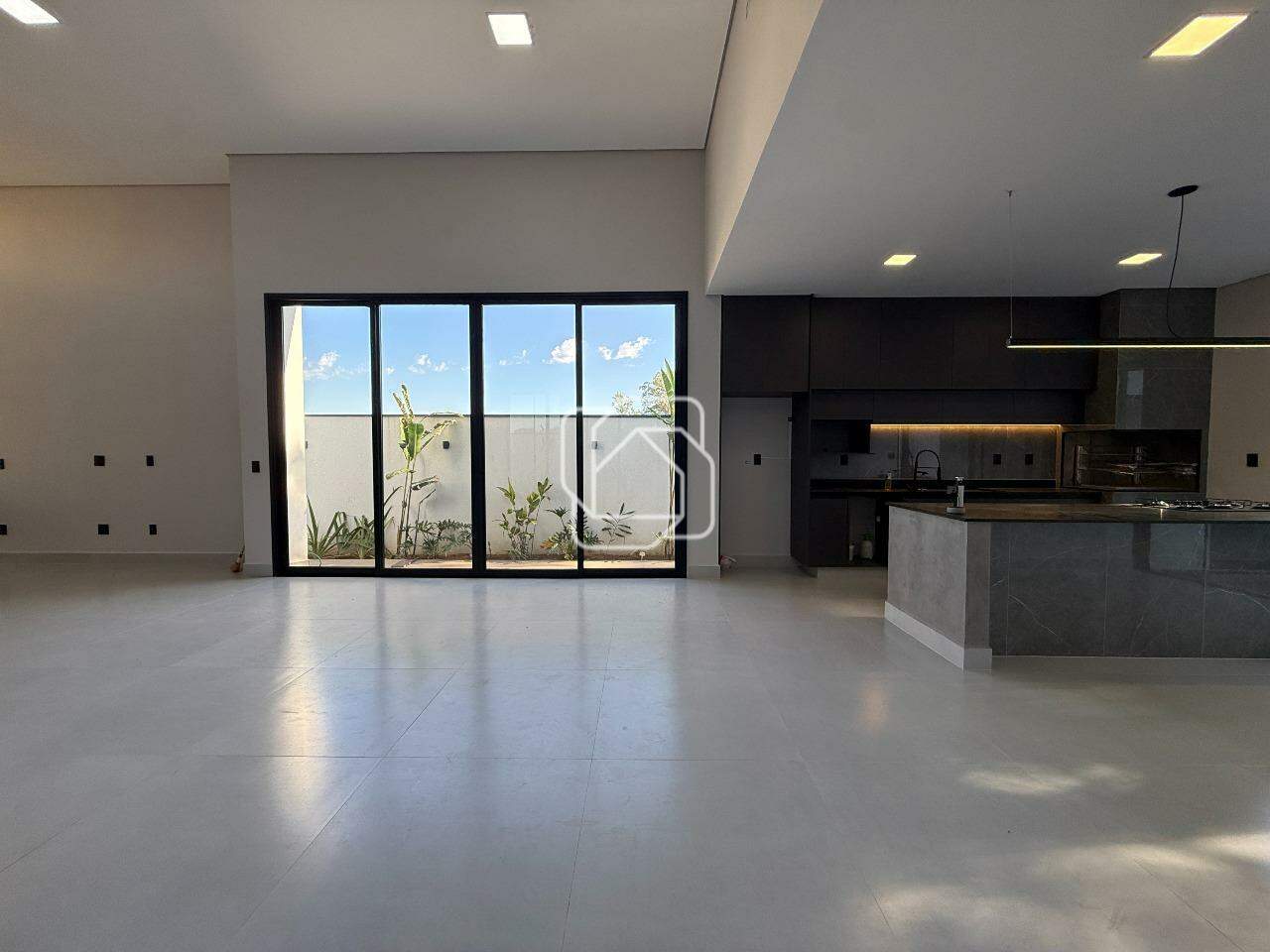 Casa de Condomínio à venda em Indaiatuba - SP - Jardim Villa Sapezal: Cozinha integrada