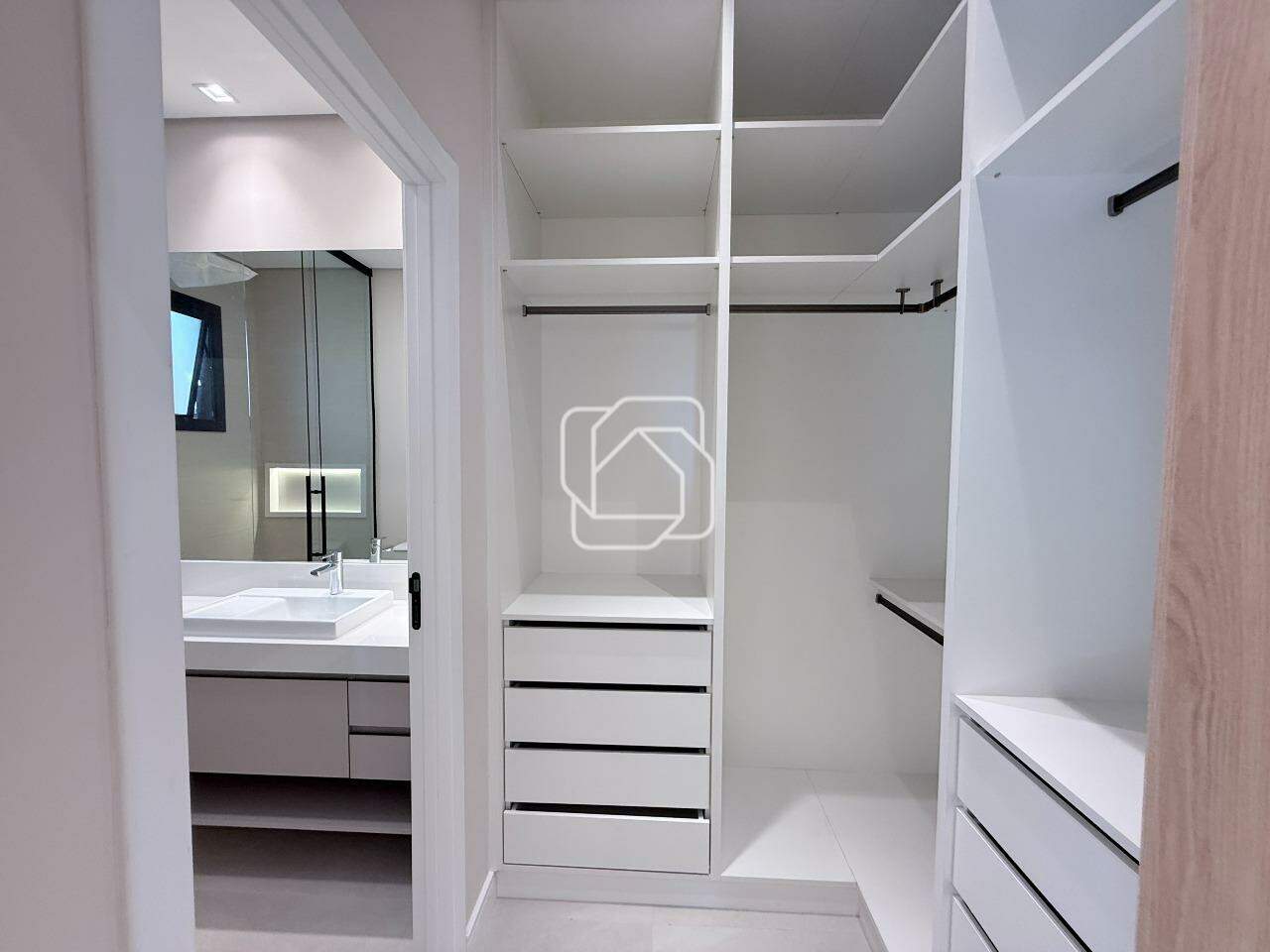 Casa de Condomínio à venda em Salto - SP - Residencial Lagos D’Icaraí: Closet