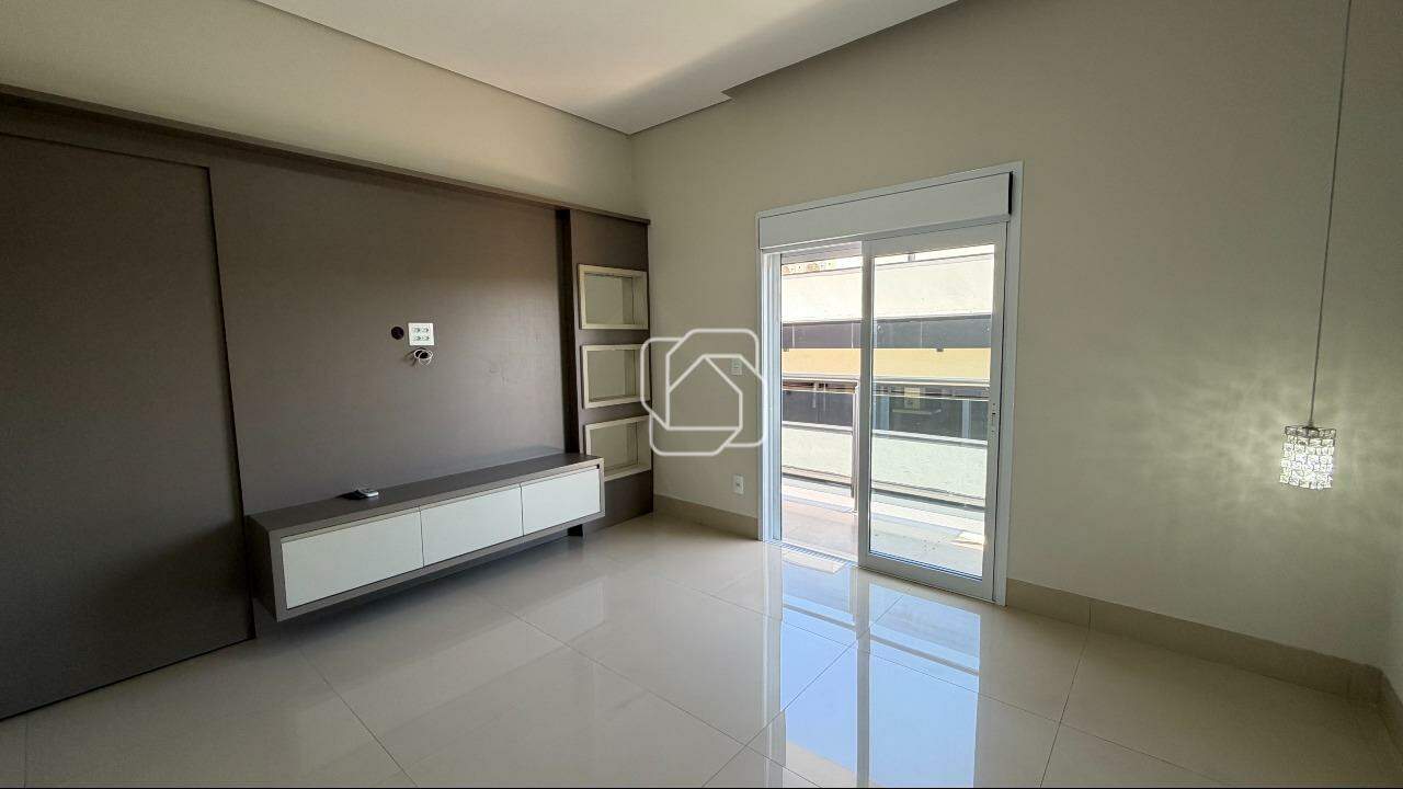 Casa de Condomínio à venda em Salto - SP - Reserva Central Parque: Salas integradas