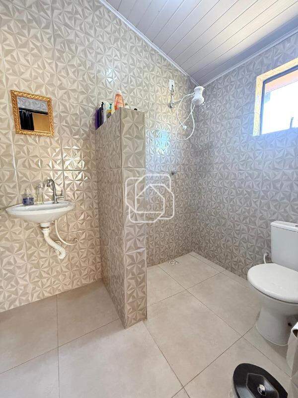 Casa de Condomínio à venda em Itu - SP - Condomínio Santa Inês: Banheiro