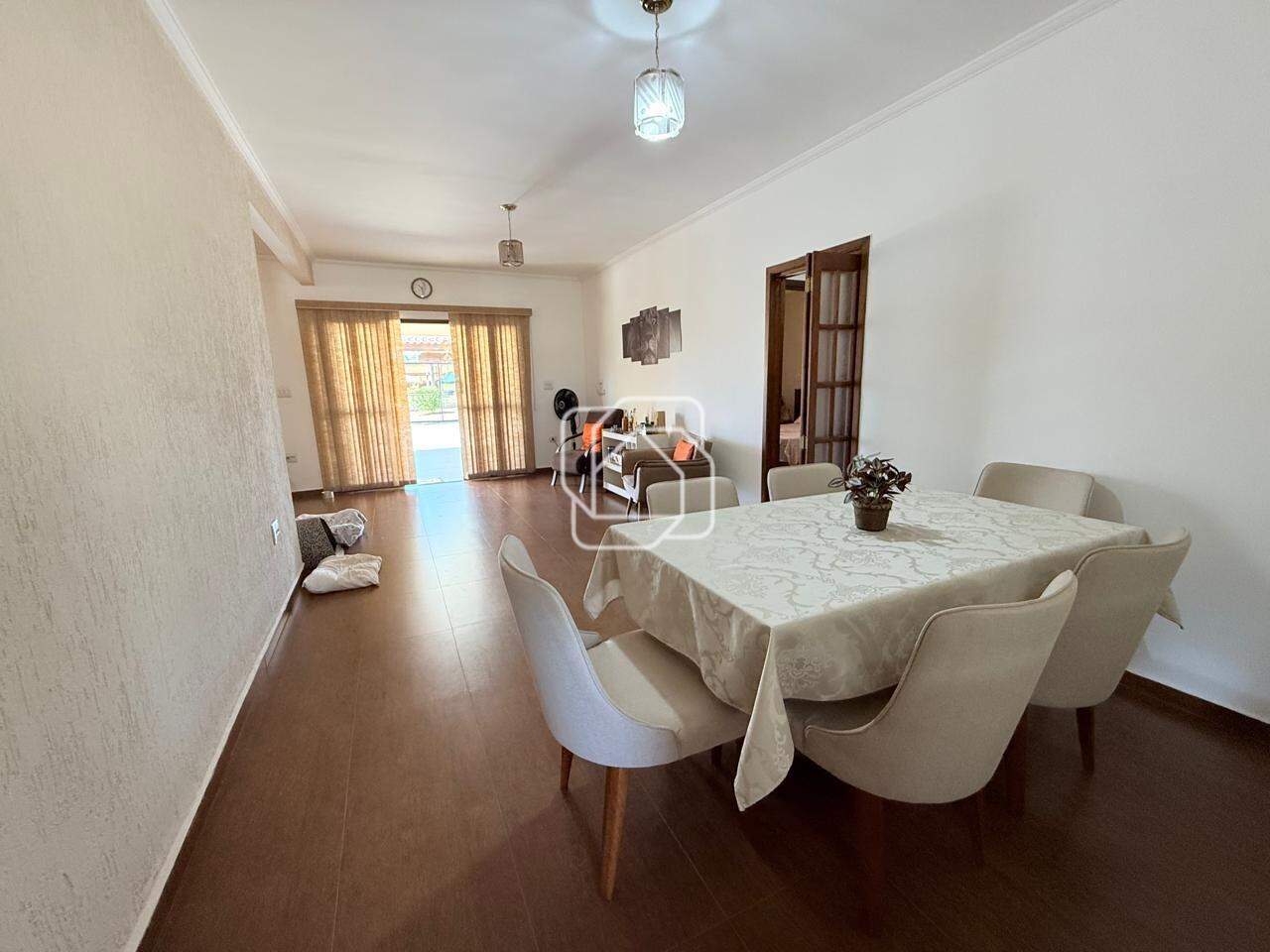 Casa de Condomínio à venda em Itu - SP - Condomínio Santa Inês: Sala de jantar