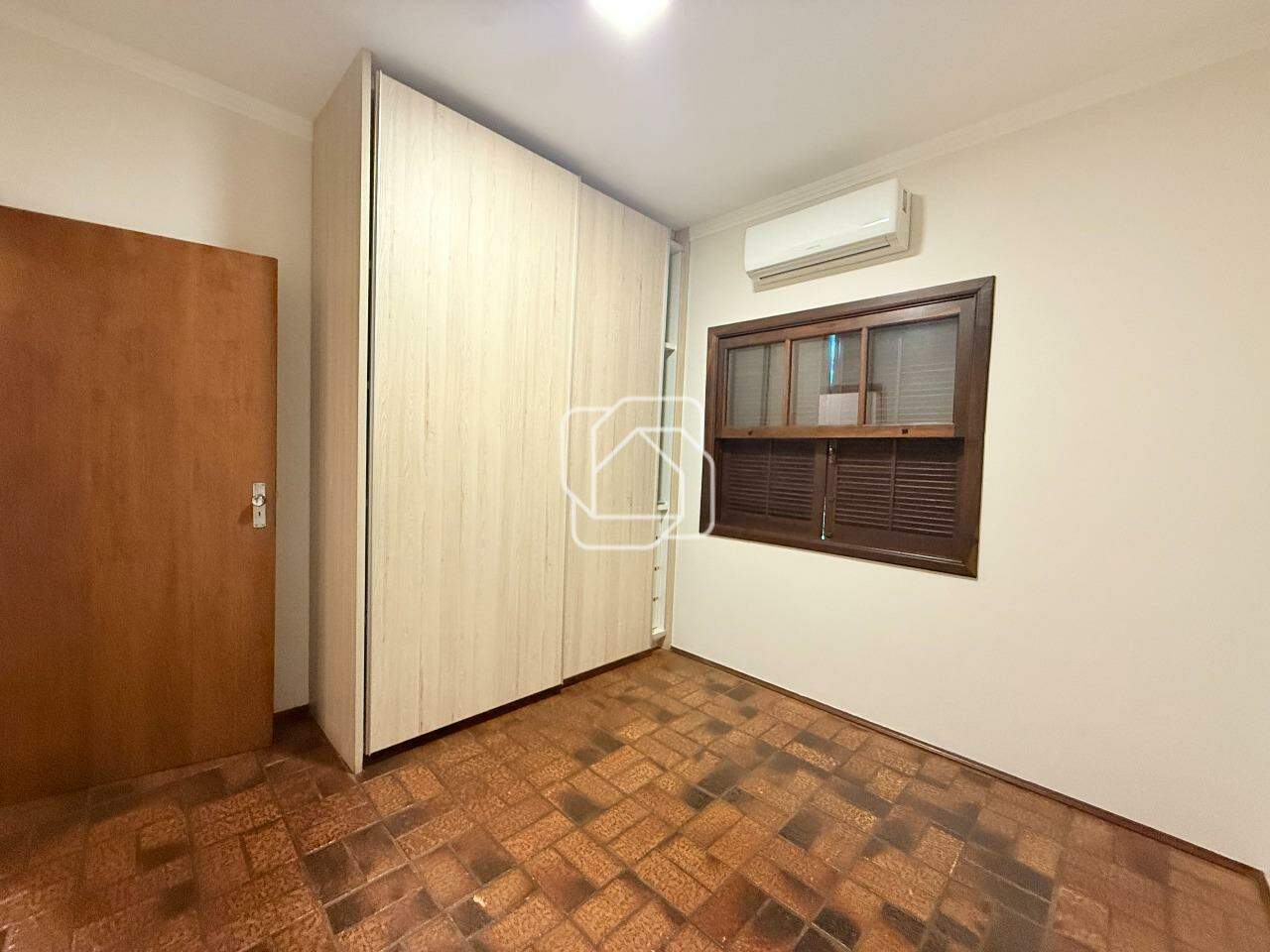 Casa de Condomínio à venda em Itu - SP - Condomínio Santa Inês: