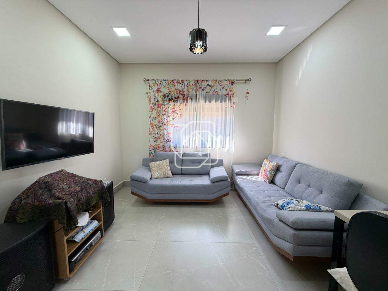 Casa de Condomínio à venda em Indaiatuba - SP - Vale das Laranjeiras: Sala de TV