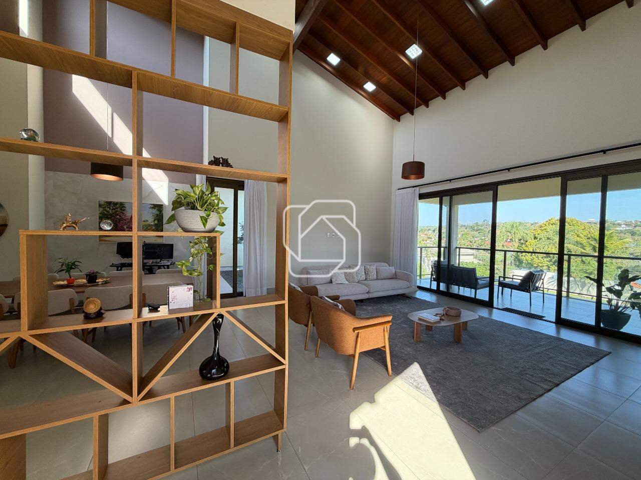 Casa de Condomínio à venda em Indaiatuba - SP - Vale das Laranjeiras: Sala de estar