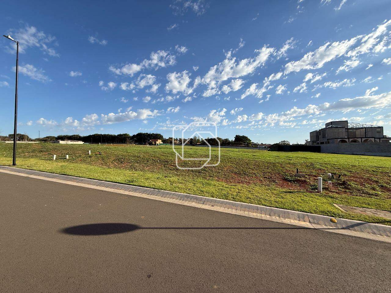Terreno à venda em Indaiatuba - SP - Jardim Residencial Reserva Itanhangá: Visão geral do terreno