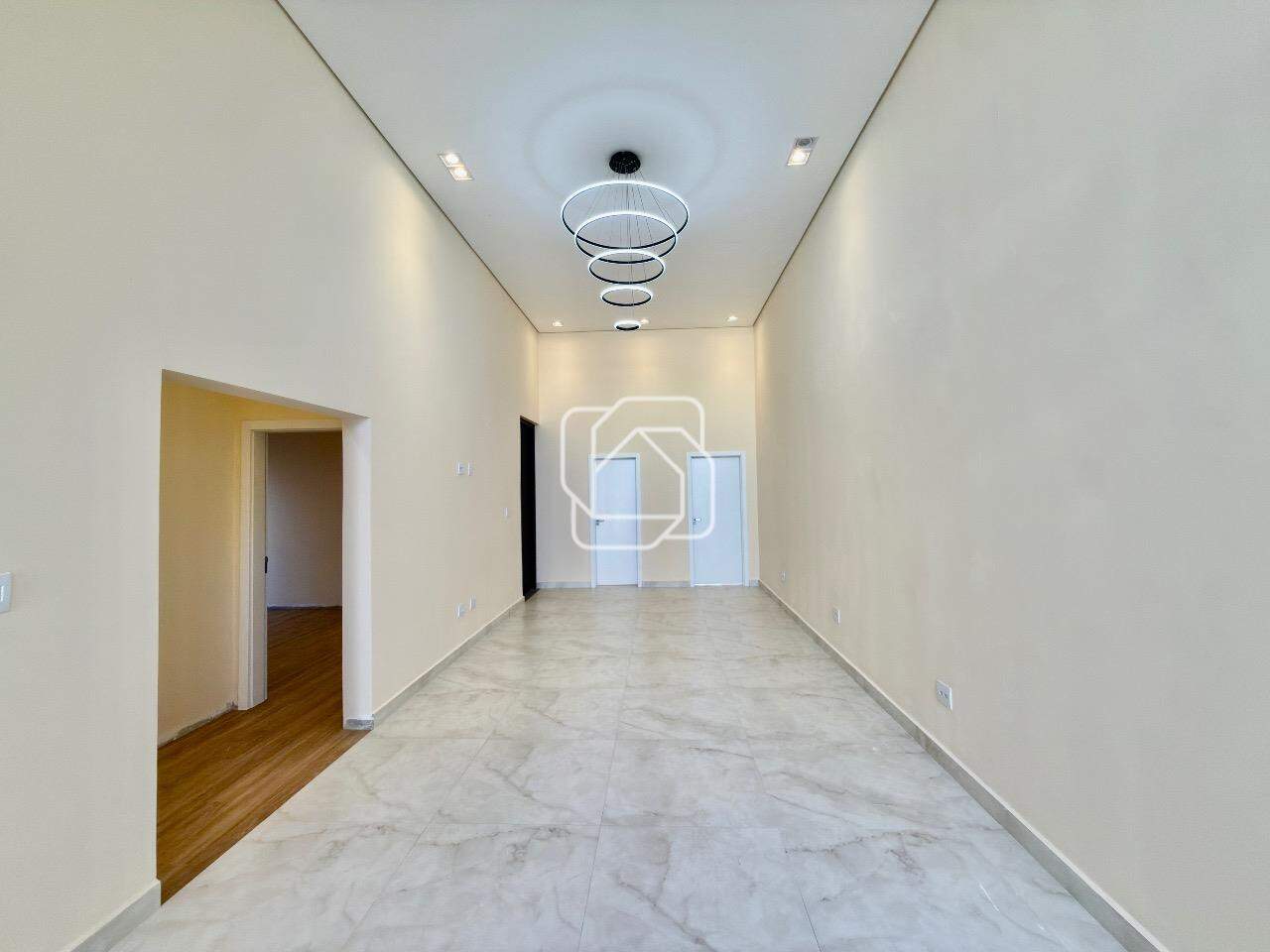 Casa de Condomínio à venda em Itu - SP - Condomínio Residencial Mont Blanc: Sala de estar