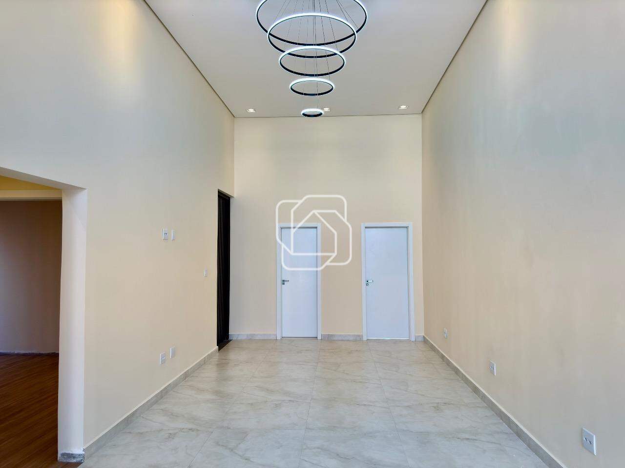 Casa de Condomínio à venda em Itu - SP - Condomínio Residencial Mont Blanc: Sala de estar