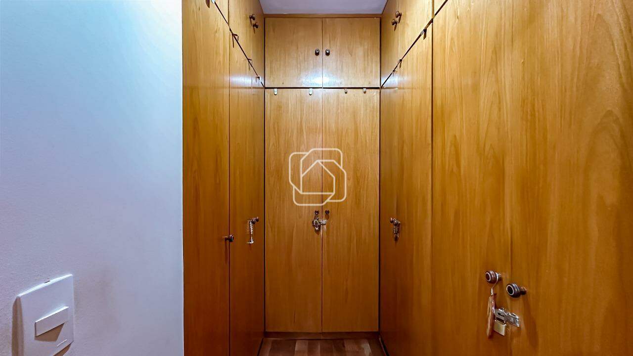 Casa de Condomínio à venda em Itu - SP - Condomínio Campos de Santo Antônio: Closet