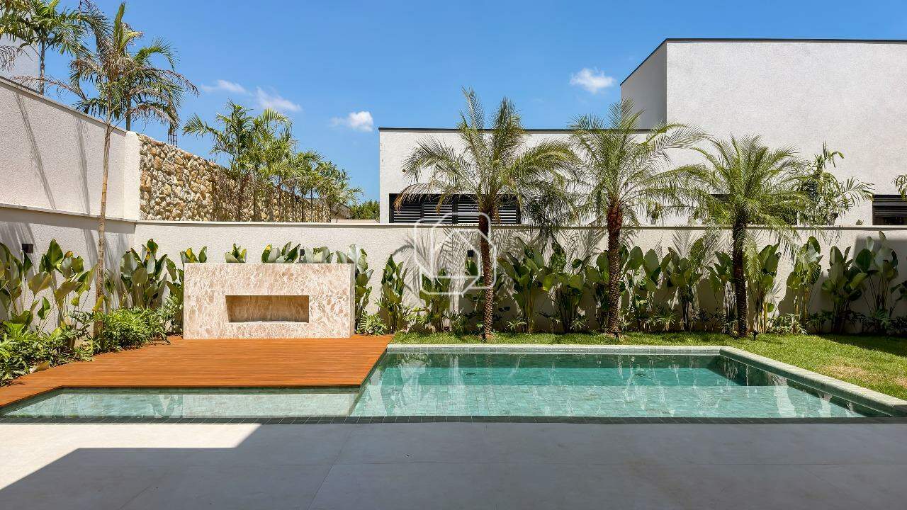 Casa de Condomínio à venda em Indaiatuba - SP - Parque Villa dos Pinheiros: Área da piscina