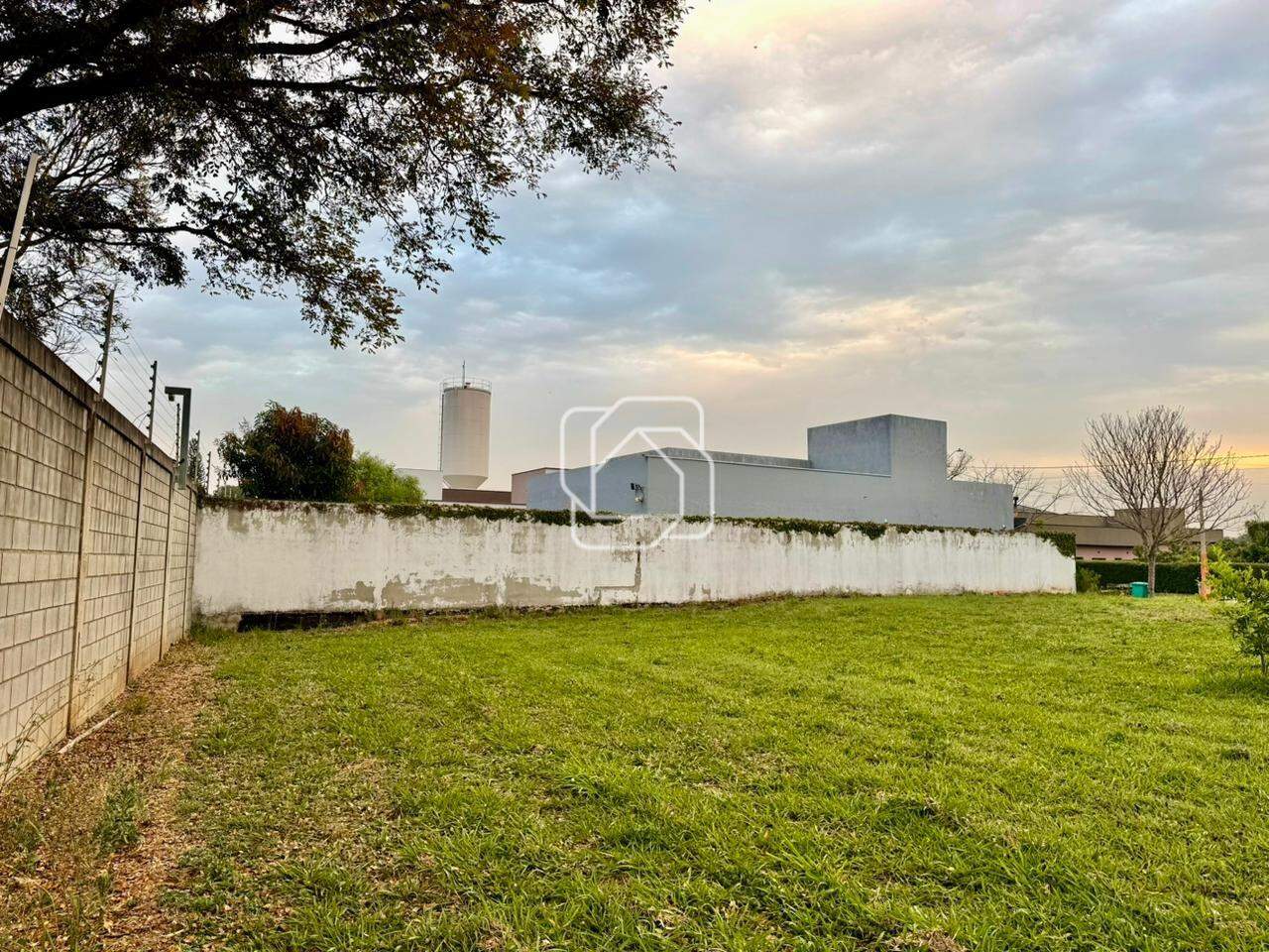 Terreno à venda em Itu - SP - Condomínio UNA: Visão ampla do terreno