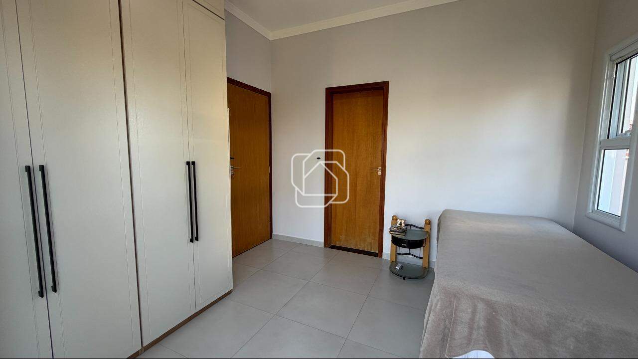 Casa de Condomínio à venda em Salto - SP - Residencial Central Parque: Dormitório